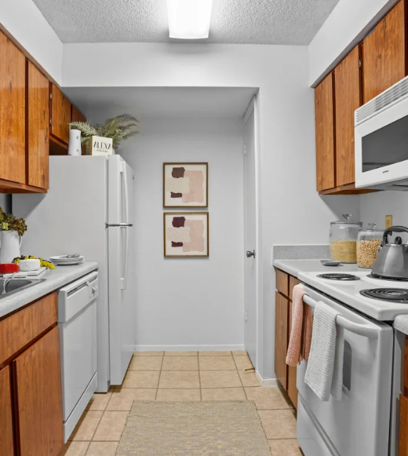 Double Tree Apartments Image 5