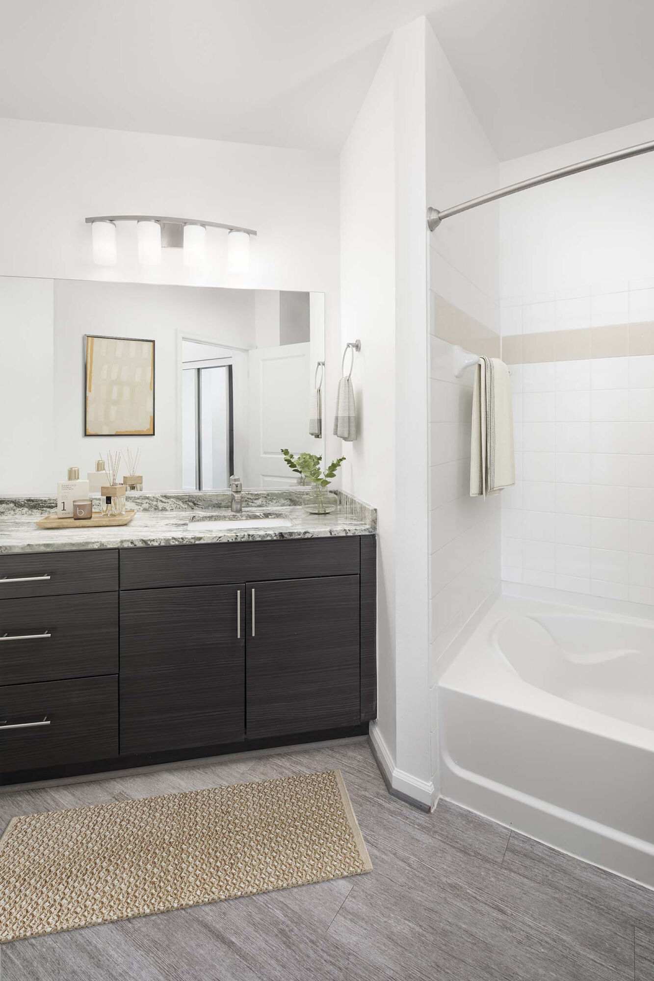 Camden Monument Place Image 6