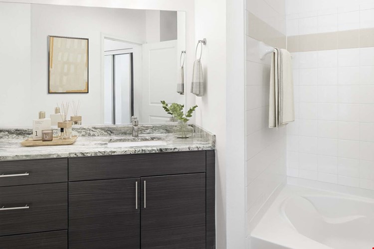 Camden Monument Place Image 6