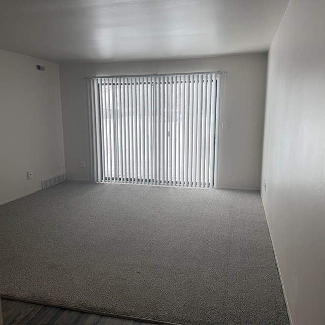 Eastwood Village Apartments Image 34