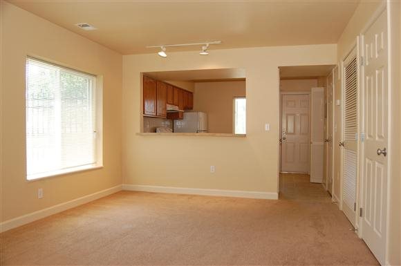 Longfellow Heights Image 9