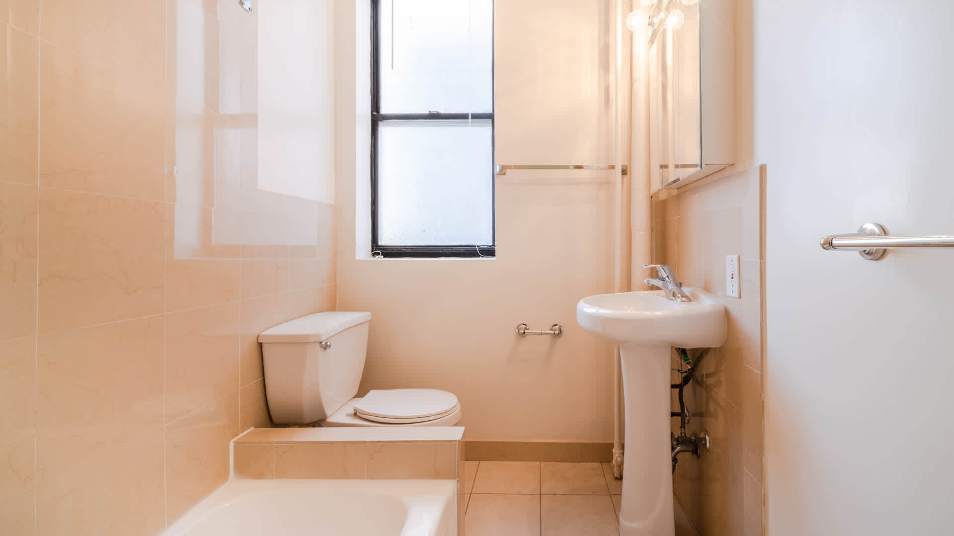 Parc Coliseum Image 22