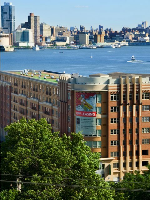 55 Riverwalk Place Image 8