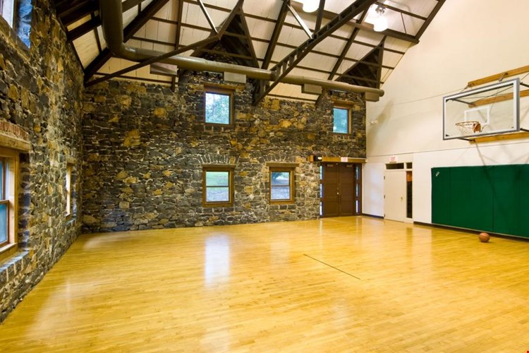 Paladin Club Image 3