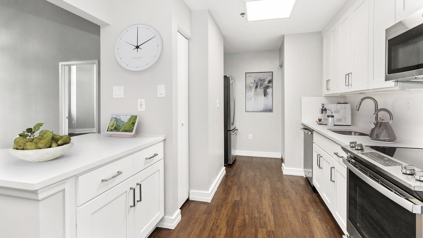 Locust on the Park Image 4