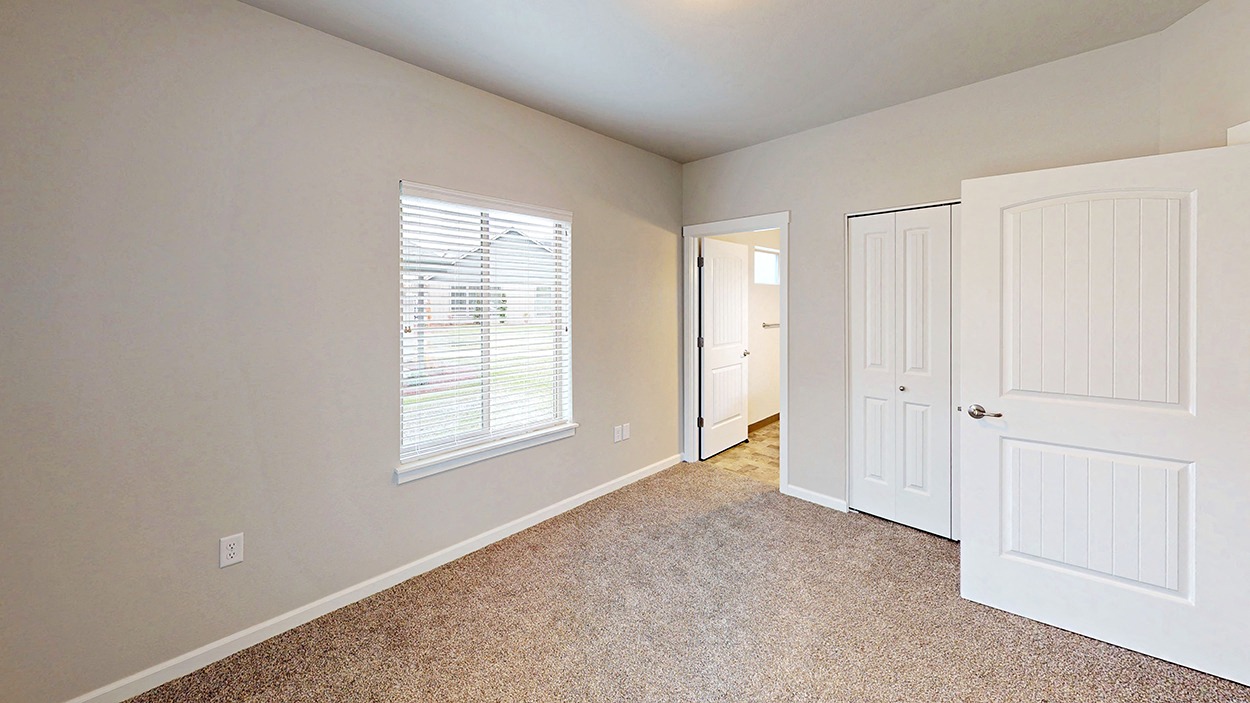 Fruitland Meadow | Bedroom