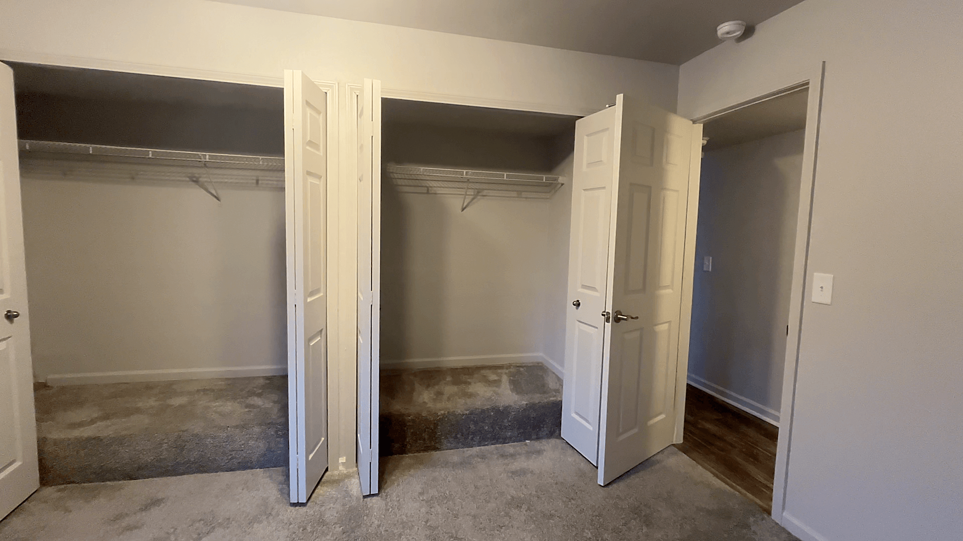 Three Oaks Apartments Image 17