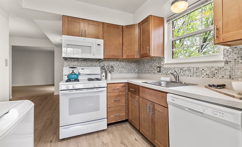 Gateway Manor Apartments Image 9