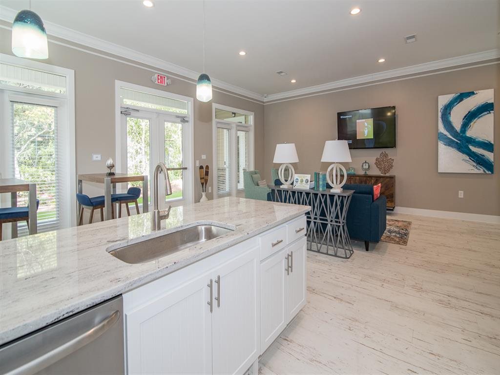 Hawthorne at New Centre Image 8