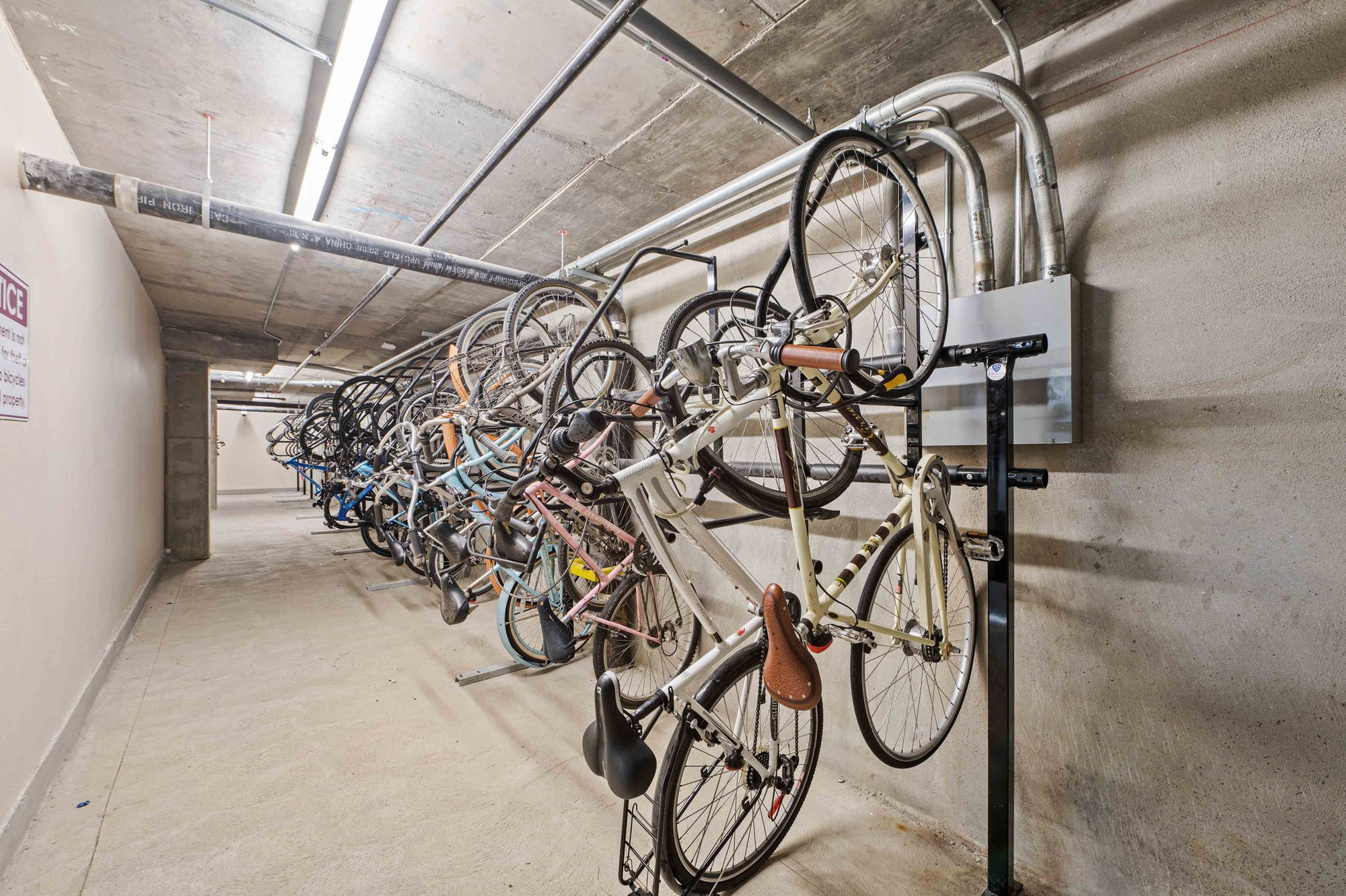 IMT Gallery 421 Image 47