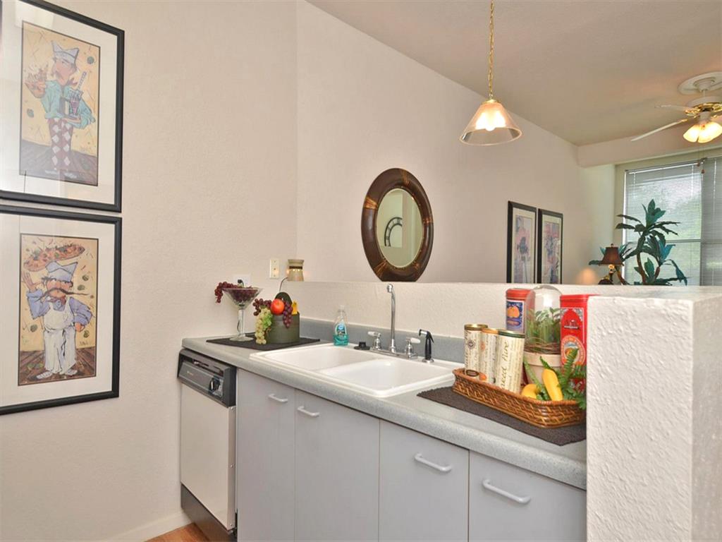 Mylo Apartments Image 26