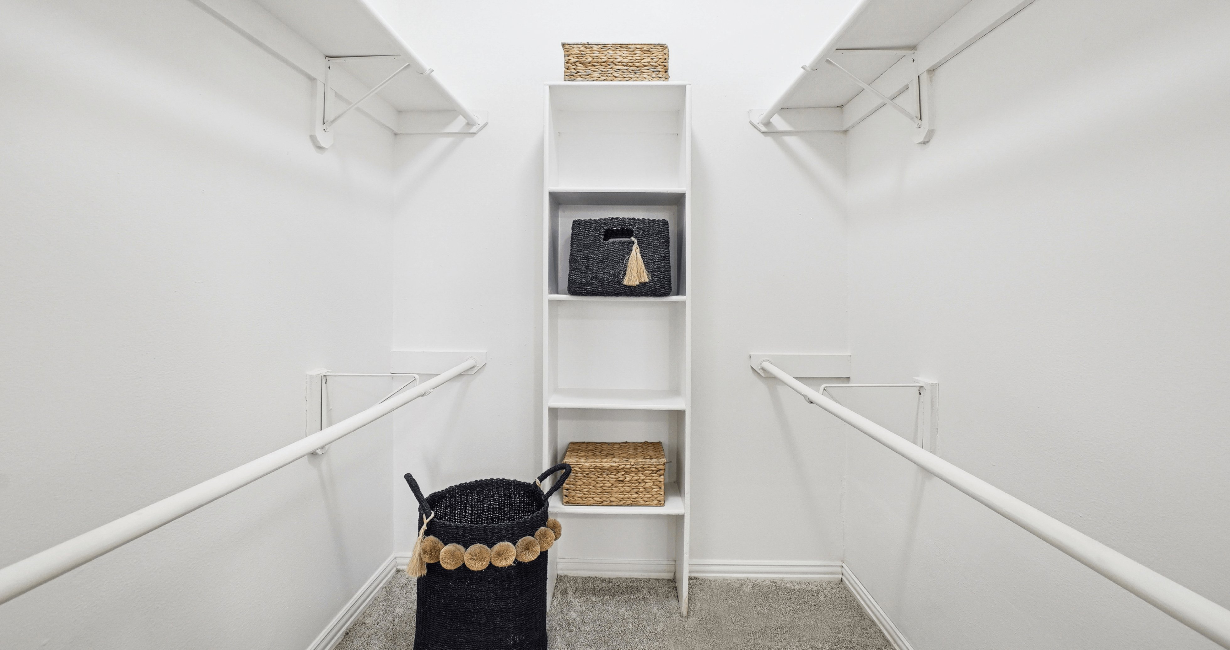 The Saxony Apartments Image 59