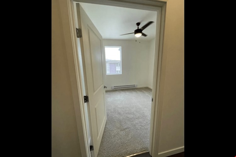 Range View Apartments  Image 11