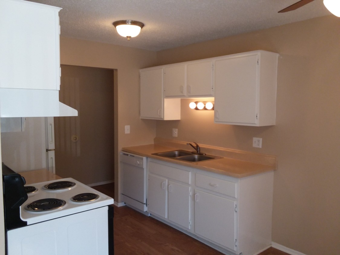 Rochester Square Image 3