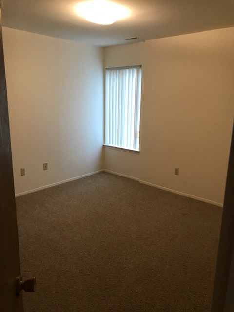 Lakeside Village Apartments Image 73