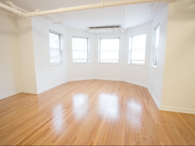 5034-5046 S Woodlawn Avenue Image 19