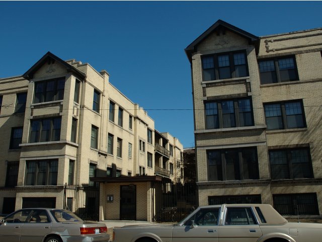 5411-5421 S Ellis Avenue Image 1