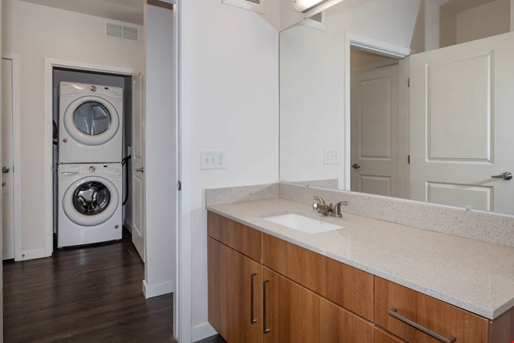 Radius Uptown Image 50