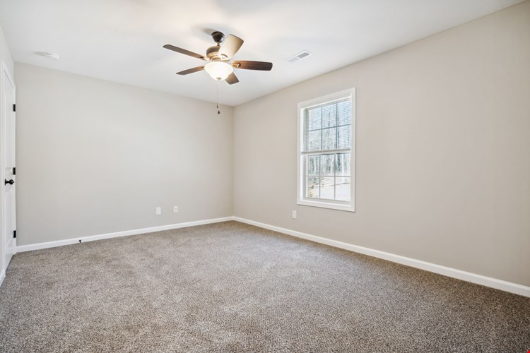 Center Pointe Townhomes Image 16