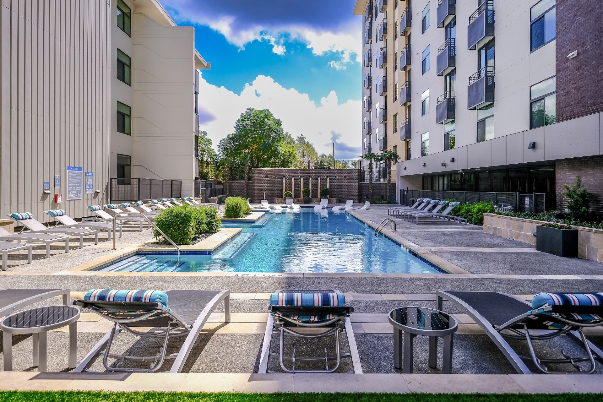 Berkshire Riverview Image 10