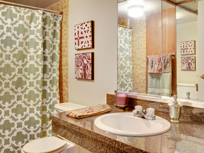 Colonial Park Townhomes Image 9