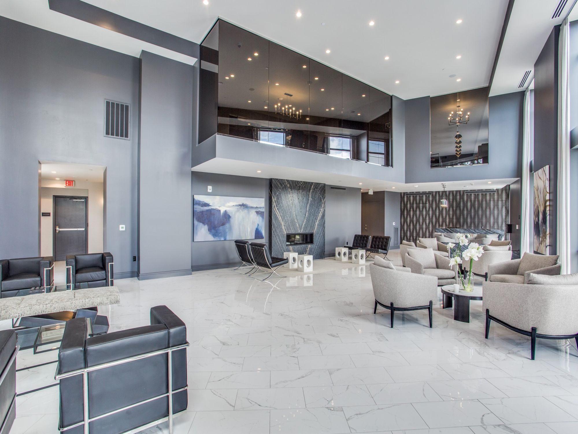 South Main Building Image 9