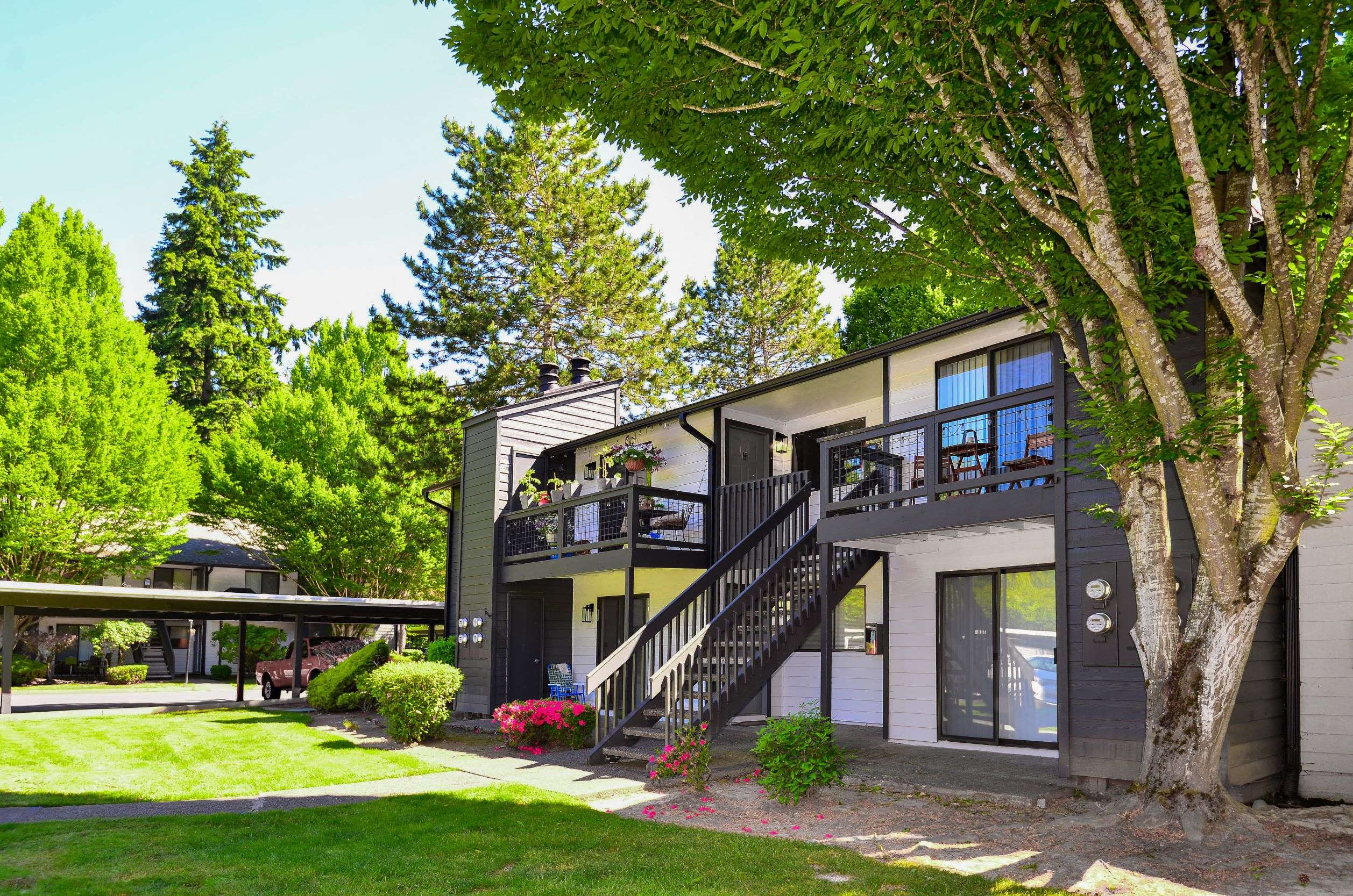 Woodlake Apartments Image 12