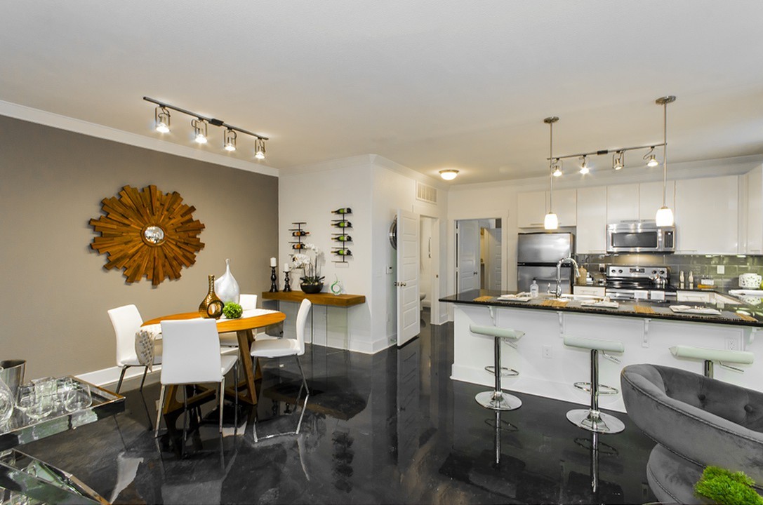 The Towers Woodland Image 31