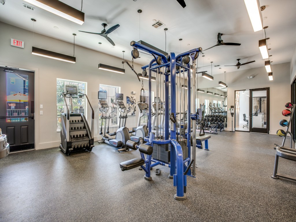 Aventura on Briar Forest Image 19
