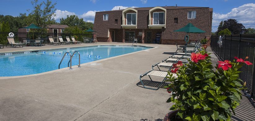 Regency Court Apartments Image 5