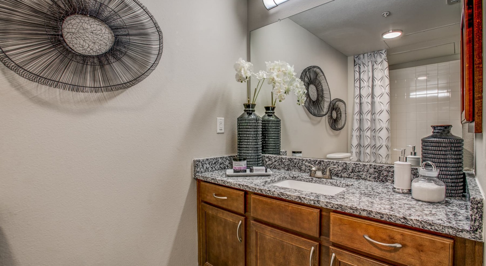 Galatyn Station Image 11