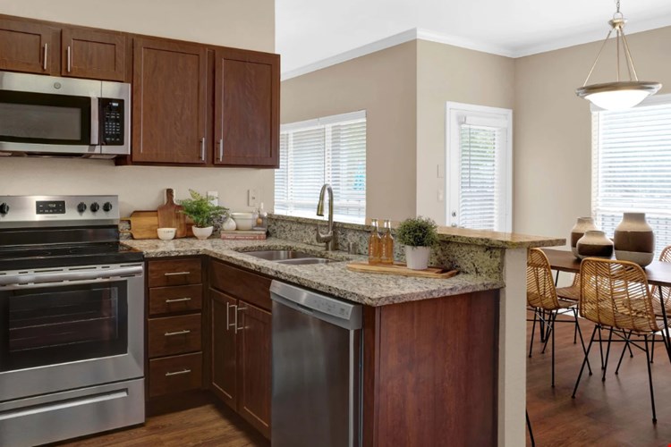 Villas Of Preston Creek Image 9