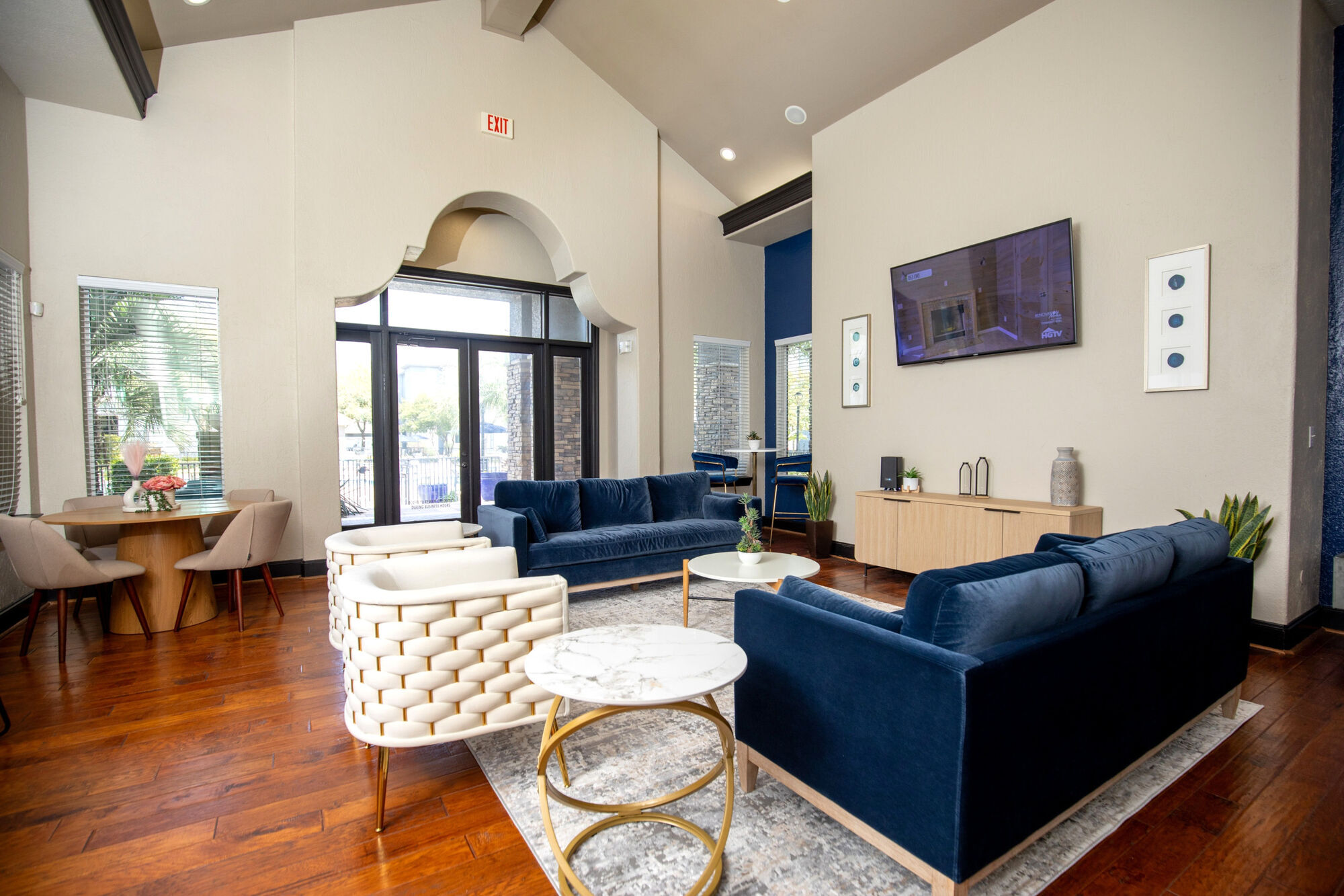 Mandalay At Shadow Lake apartments — community photo