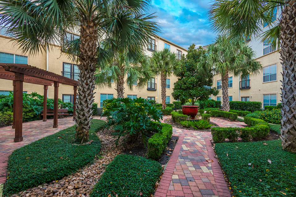 Oasis at Piney Point Image 3