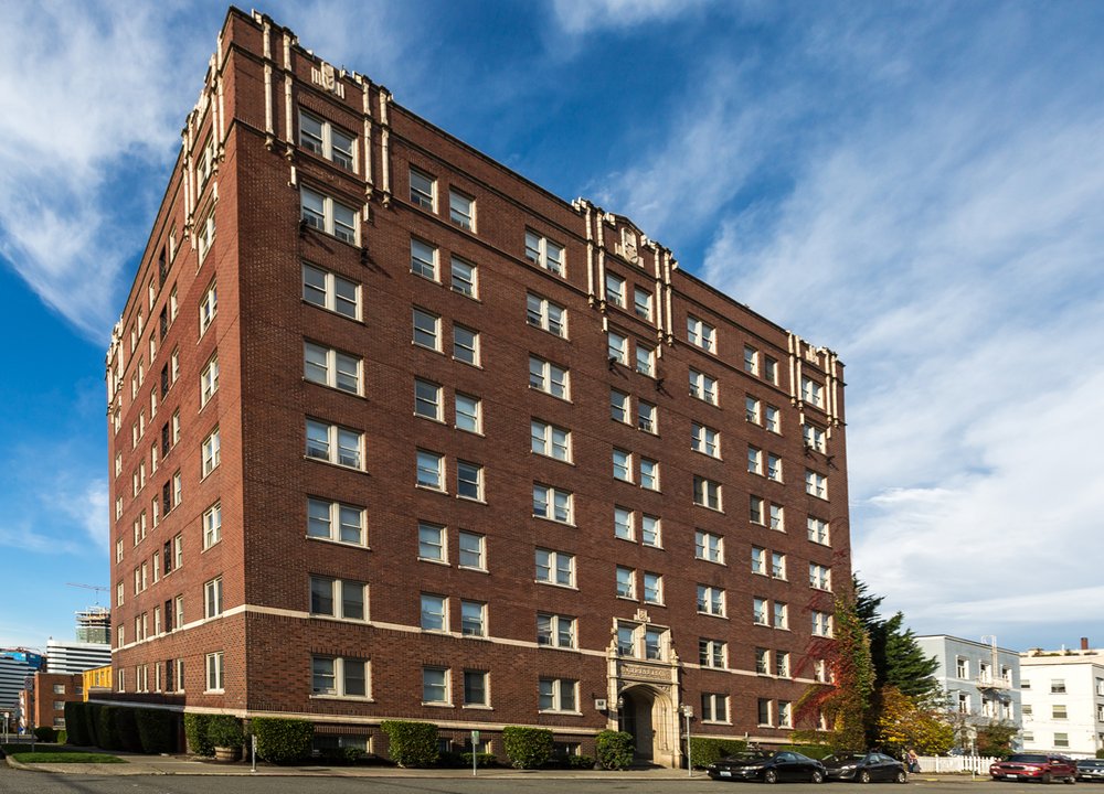 The Charbern Apartments Image 3