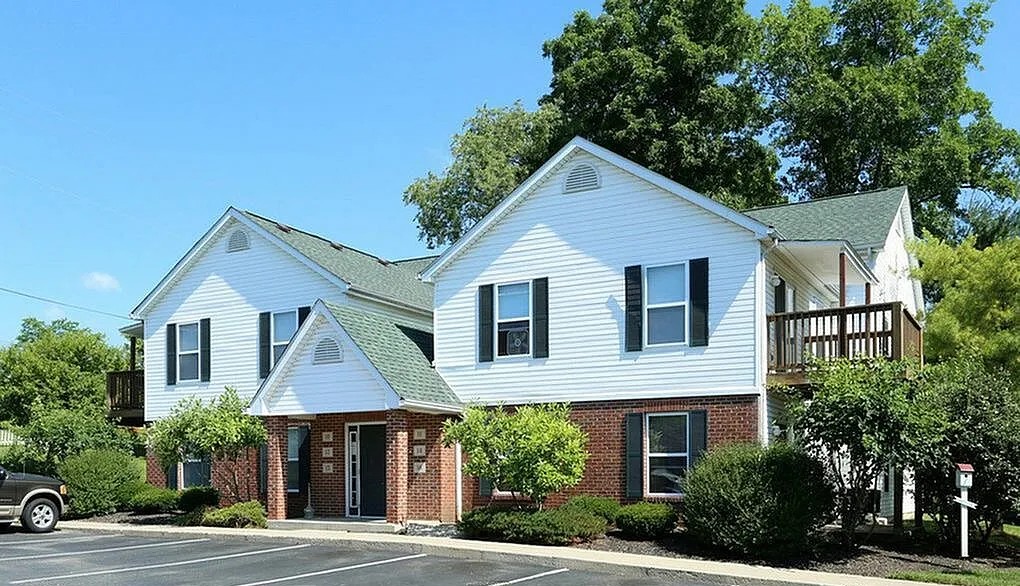 Water's Edge of Delaware Image 1