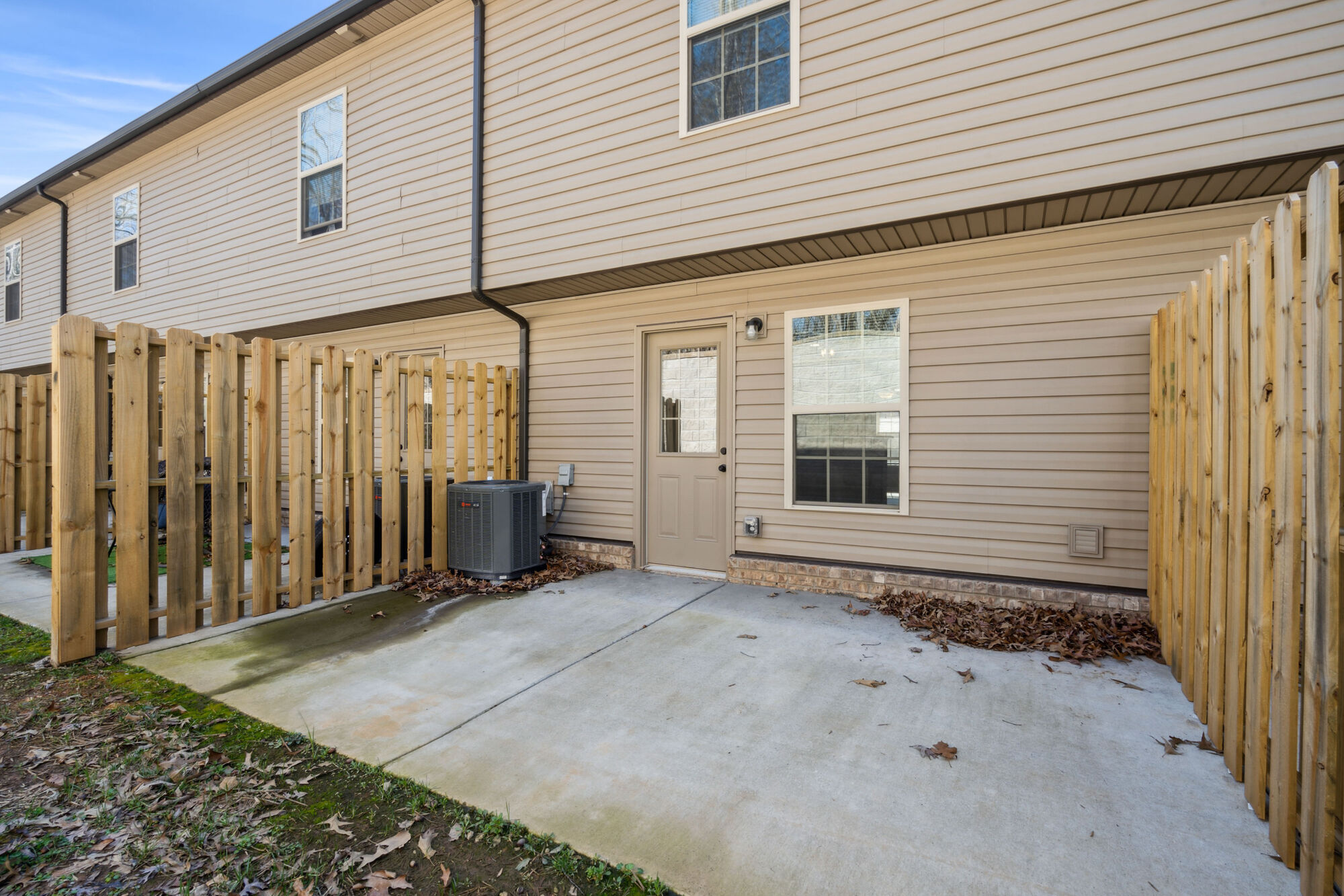 Center Pointe Townhomes Image 38