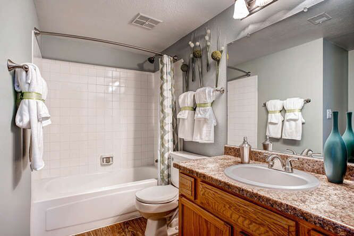 The Hamptons Properties Image 6