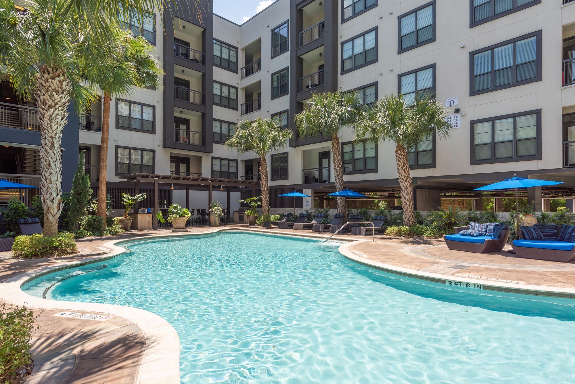 Cortland Halstead Image 1