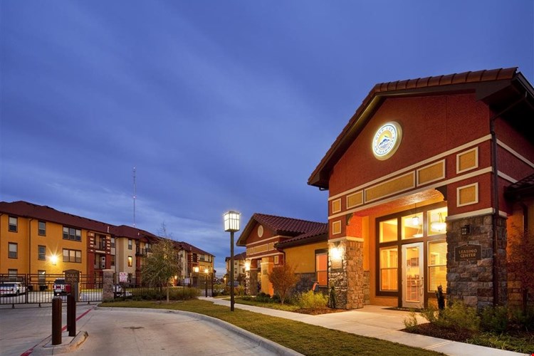 Apartments at Golden Bamboo Village II Houston