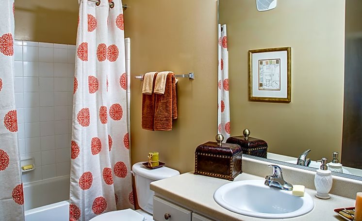 Centerville Manor Image 14