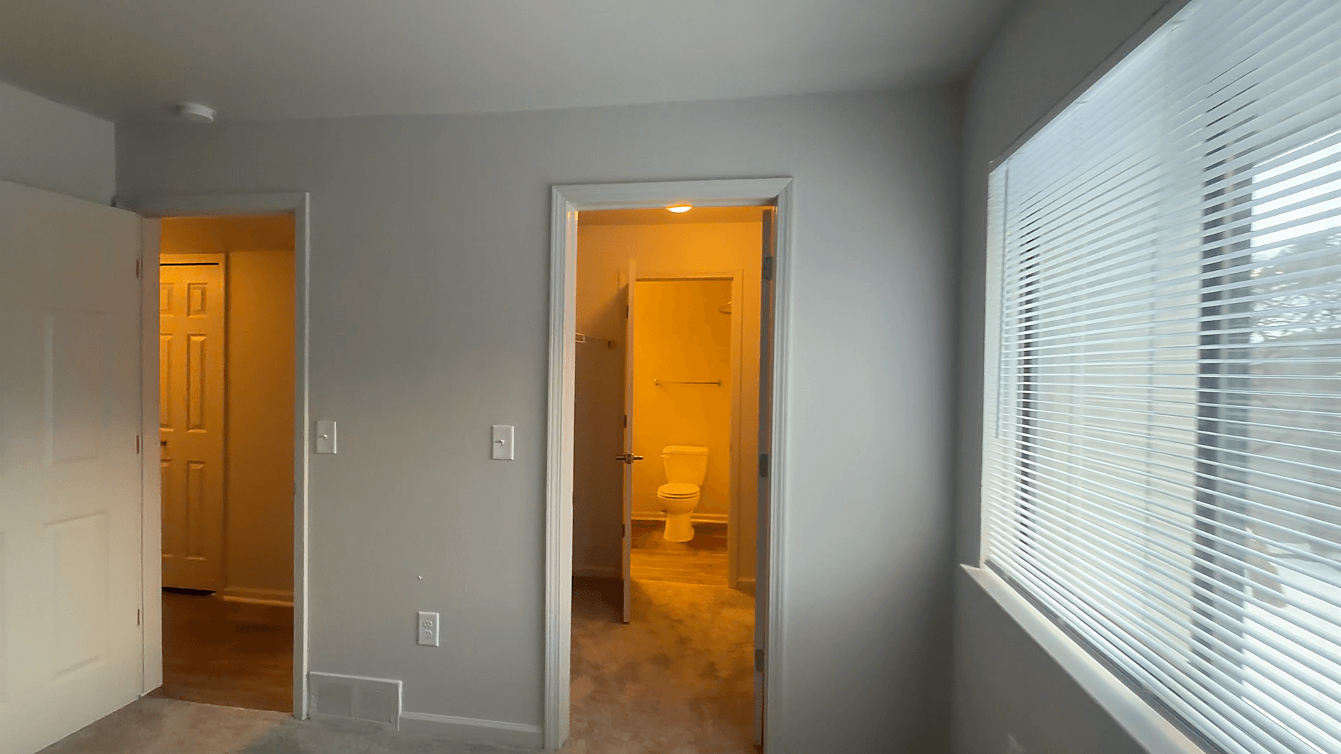 Three Oaks Apartments Image 35