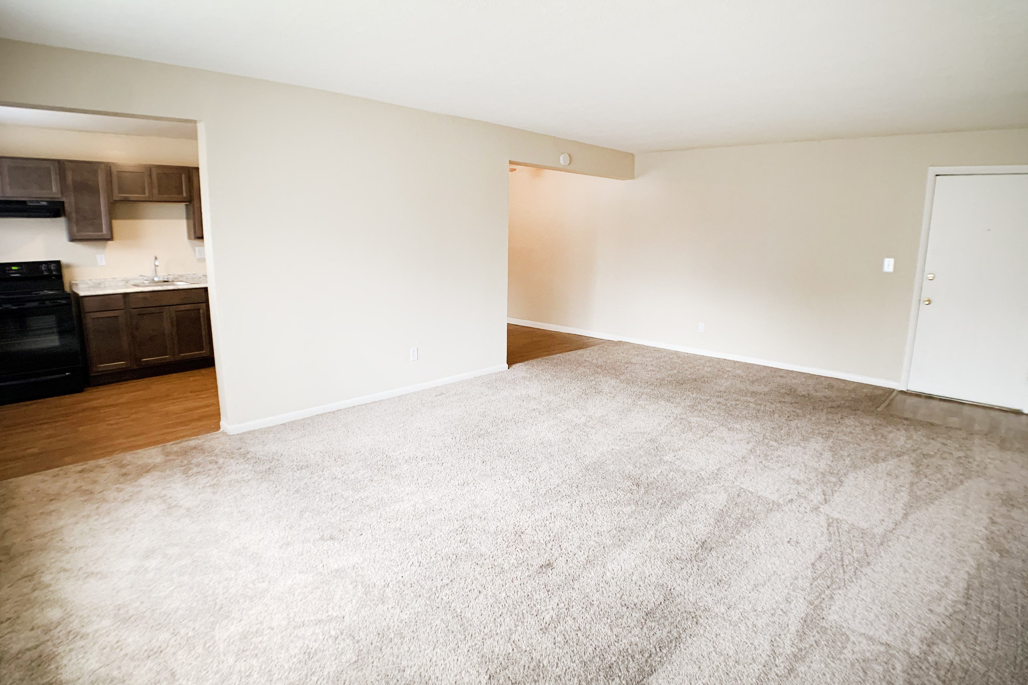 Crown Court Apartments Image 30