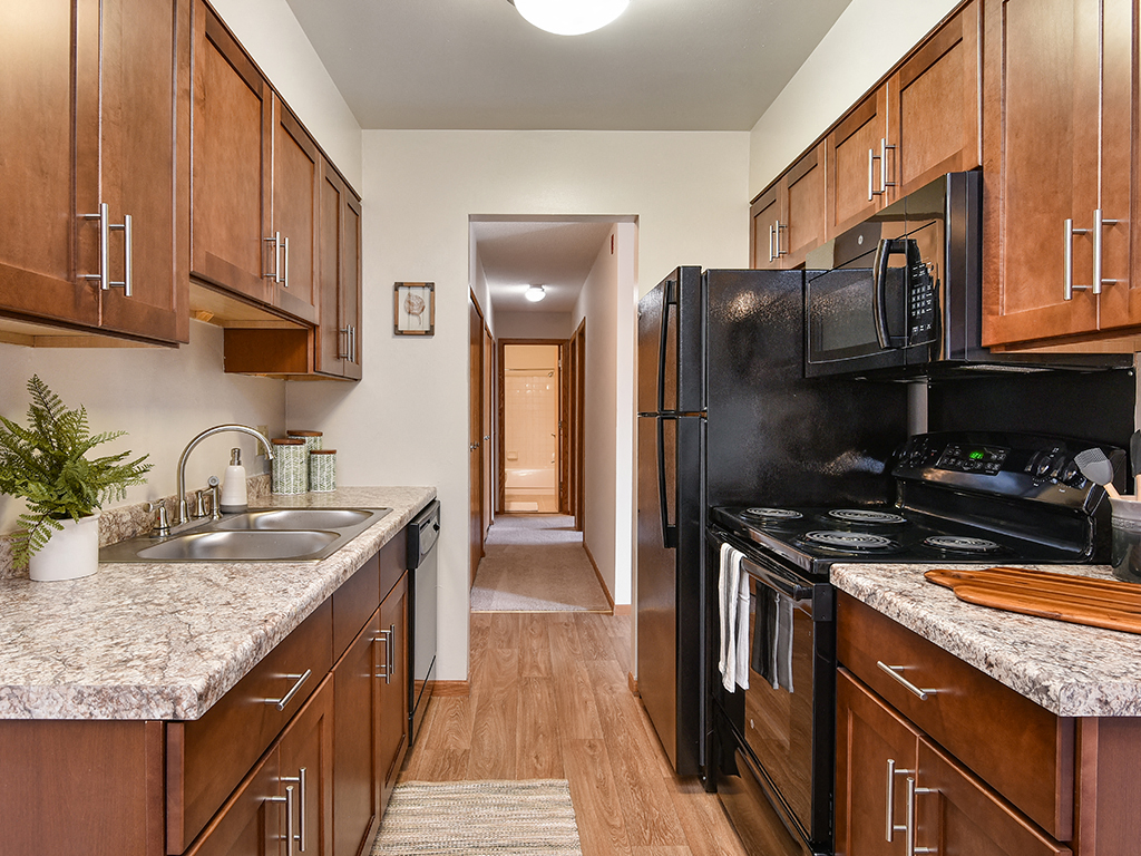 Lancaster Village Apartments Image 26