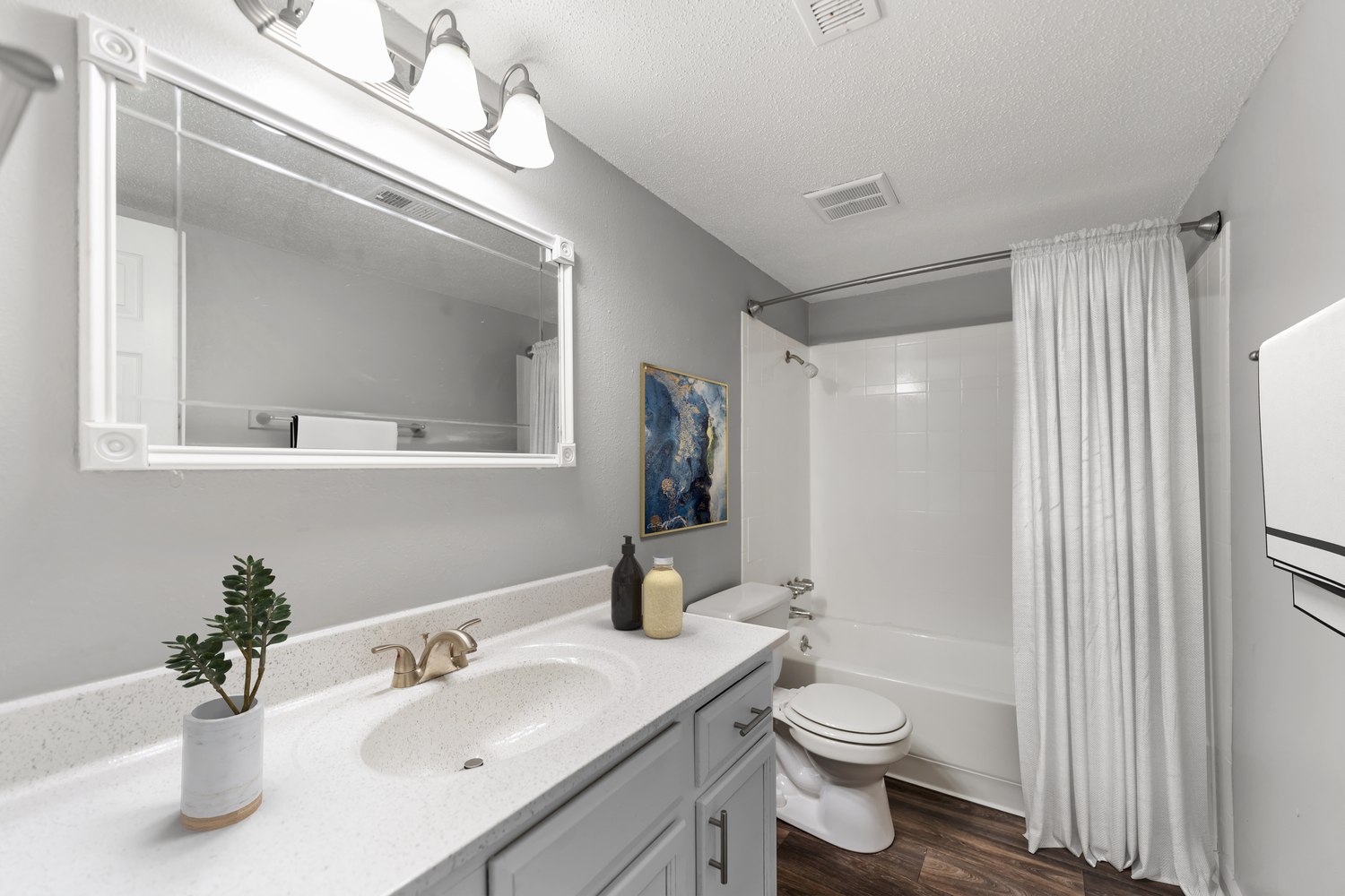 Treetop Lodge  Image 9