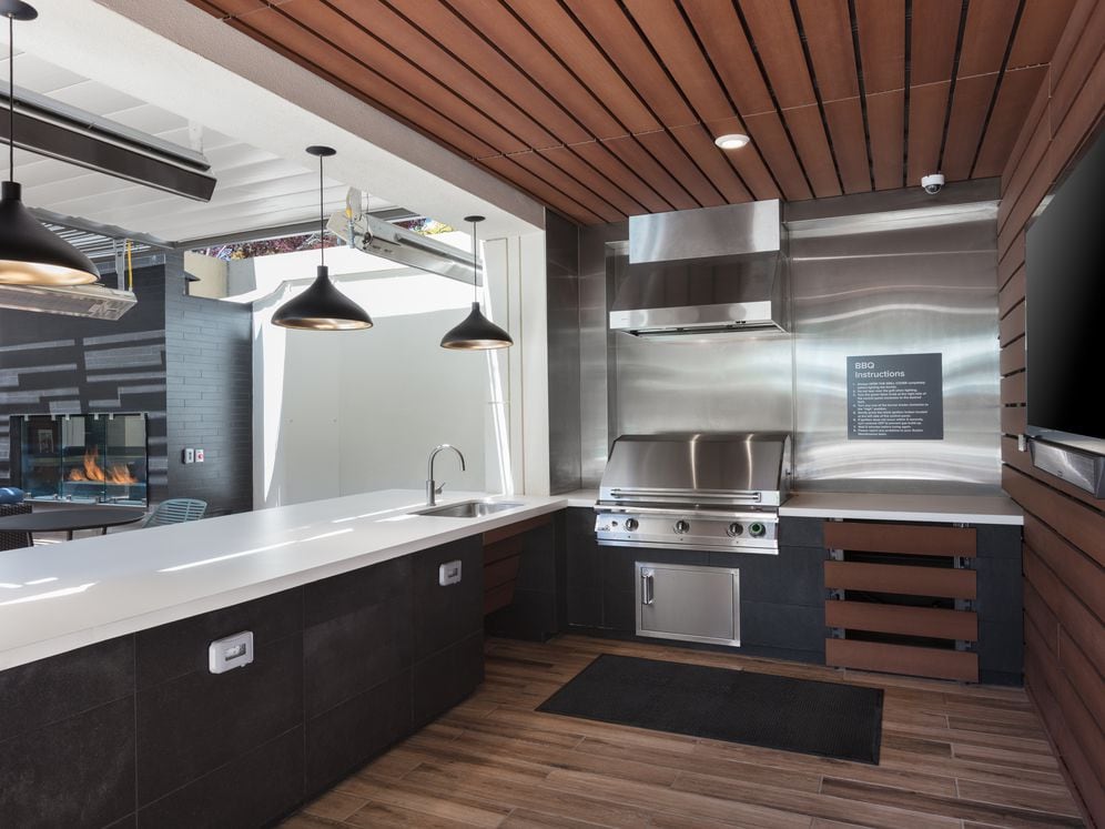 Outdoor Lounge with Kitchenette