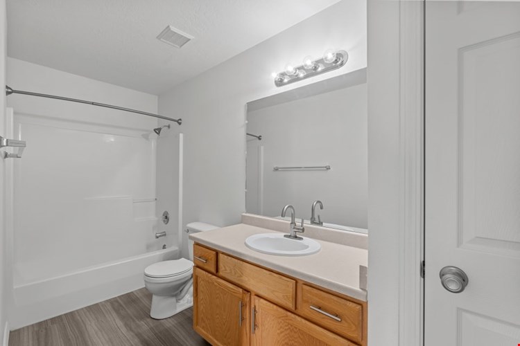 Eagles Landing Image 8