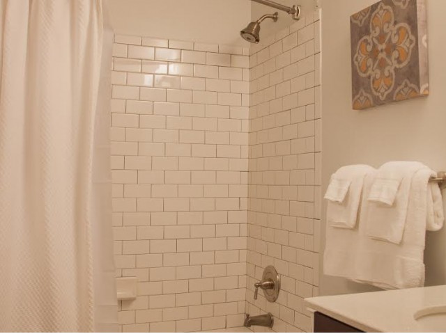 Spacious Bathroom