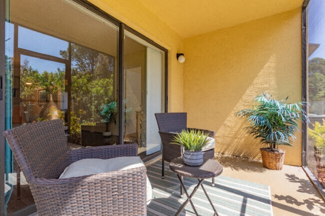 Bay Club Apartment Homes Image 4