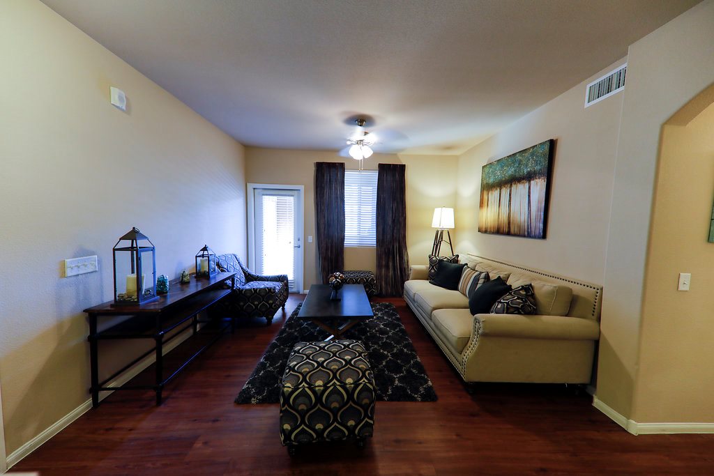 Boulder Pointe Image 8